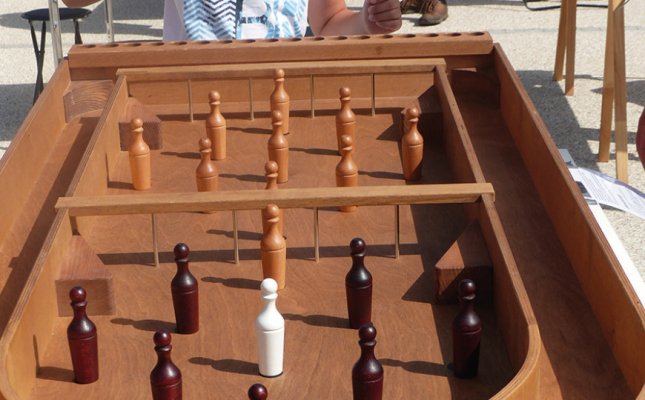 Jeux de comptoir en bois